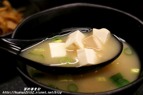 小學日燒肉丼食堂：【台北內湖區】內湖燒肉丼推薦『小學日燒肉丼食堂』教室餐廳/主題餐廳/捷運港漧、內湖站