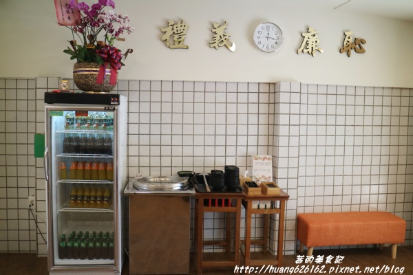 小學日燒肉丼食堂:【台北內湖區】內湖燒肉丼推薦『小學日燒肉丼食堂』教室餐廳/主題餐廳/捷運港漧、內湖站