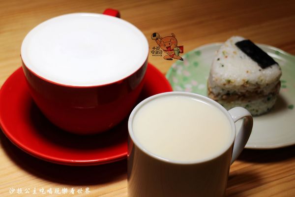 小豬啃飯糰：文山木柵『小豬啃飯糰』日式早午餐/米漢堡