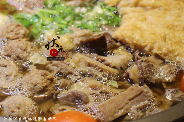 狀元紅牛肉火鍋專家林森店 - 五條通:中山巷弄美食『狀元紅牛肉火鍋專家(林森店 )』五條通/捷運南京松江火鍋