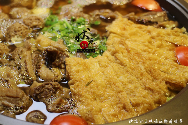 狀元紅牛肉火鍋專家林森店 - 五條通:中山巷弄美食『狀元紅牛肉火鍋專家(林森店 )』五條通/捷運南京松江火鍋