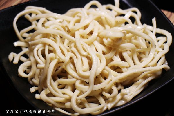 狀元紅牛肉火鍋專家林森店 - 五條通:中山巷弄美食『狀元紅牛肉火鍋專家(林森店 )』五條通/捷運南京松江火鍋