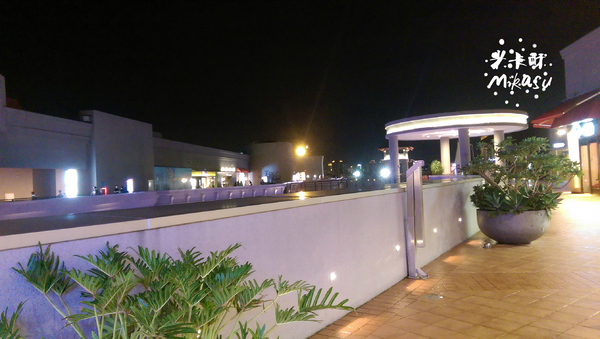 咖哩捌捌100%概念店(大魯閣草衙道):【高雄/食﹡前鎮】大魯閣草衙道餐廳.摩天輪炸物敲可愛.咖哩捌捌100%概念店(大魯閣草衙道)