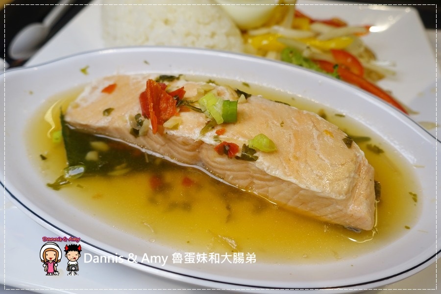 20161003《巨城美食街餐廳》Supreme Salmon美威鮭魚-新竹巨城店-全台灣第一家鮭魚料理專賣店。燉飯、義大利麵。丼飯。握壽司 ︱挪威直送現點現做有新鮮！！（附影片） (23).jpg