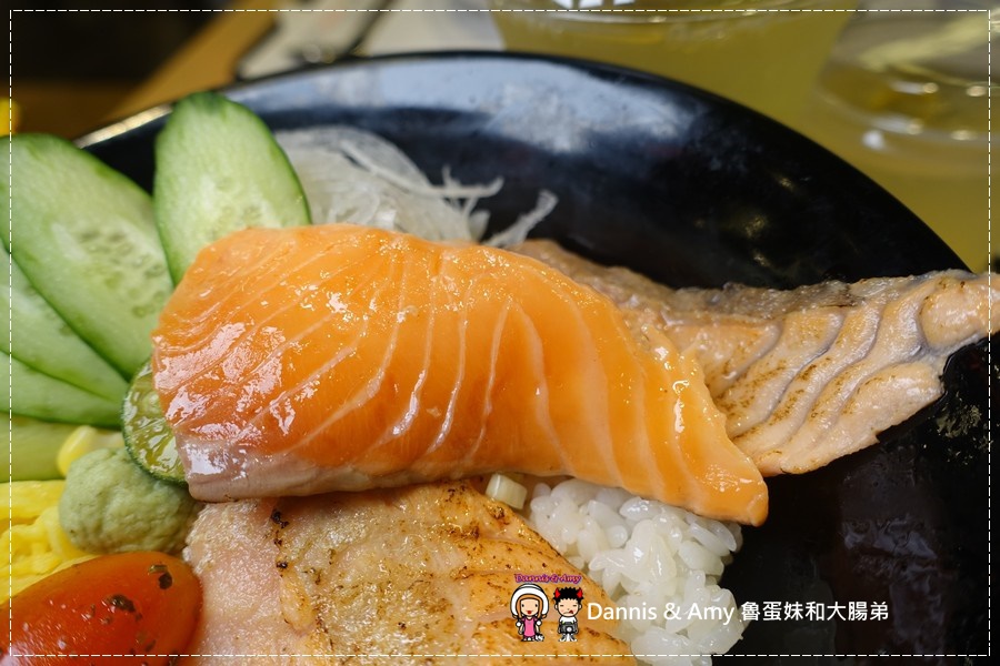 20161003《巨城美食街餐廳》Supreme Salmon美威鮭魚-新竹巨城店-全台灣第一家鮭魚料理專賣店。燉飯、義大利麵。丼飯。握壽司 ︱挪威直送現點現做有新鮮！！（附影片） (28).jpg