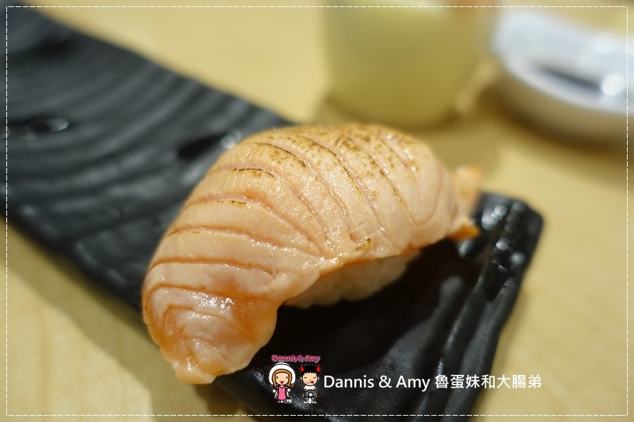 20161003《巨城美食街餐廳》Supreme Salmon美威鮭魚-新竹巨城店-全台灣第一家鮭魚料理專賣店。燉飯、義大利麵。丼飯。握壽司 ︱挪威直送現點現做有新鮮！！（附影片） (32).jpg