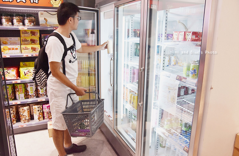 台中獅賣特即期良品進口零食餅乾泡麵21