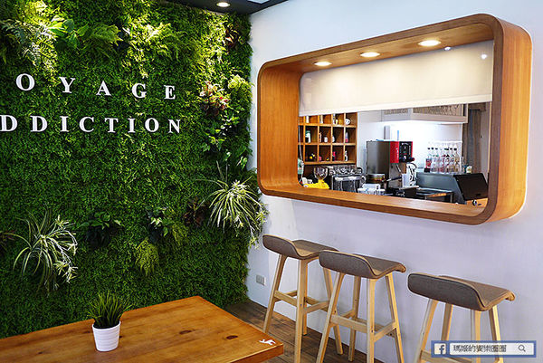 Voyage Addiction Cafe 旅行。家 旅行主題咖啡館