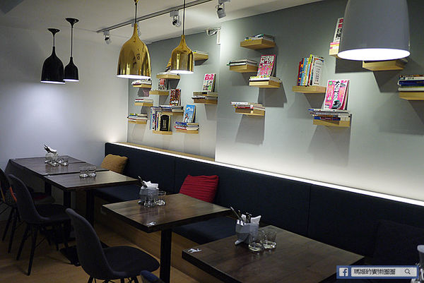 Voyage Addiction Cafe 旅行。家 旅行主題咖啡館