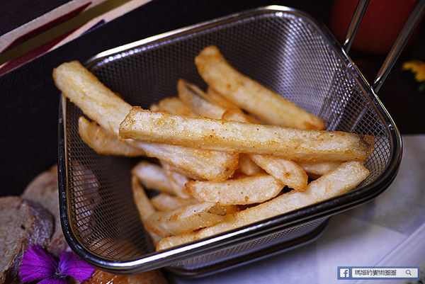 Voyage Addiction Cafe 旅行。家 旅行主題咖啡館