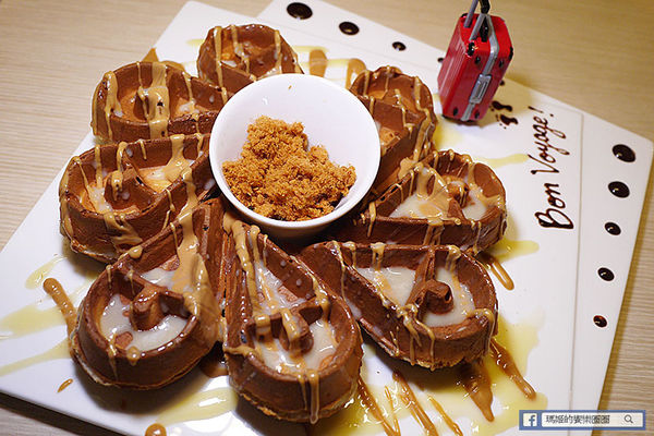 Voyage Addiction Cafe 旅行。家 旅行主題咖啡館