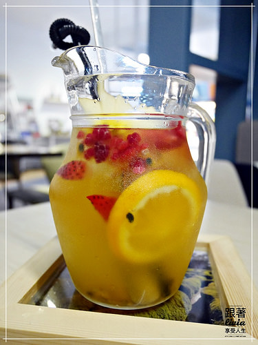 1025-Voyage Addiction Cafe 28