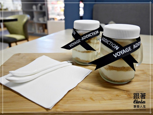 1025-Voyage Addiction Cafe 42