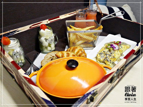 1025-Voyage Addiction Cafe 38