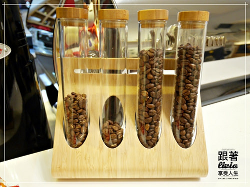 1025-Voyage Addiction Cafe 23