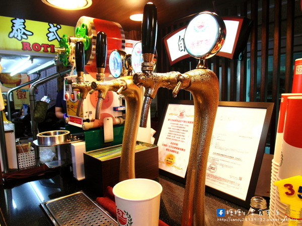 自己來紅茶鮮乳(逢甲店):〖台中│美食〗自己來紅茶鮮乳(逢甲店) ❤ 逢甲夜市新玩意!!自己動手倒飲料、封口、裝袋~除了牛乳外,還有羊乳及牛羊乳可以混搭唷!!