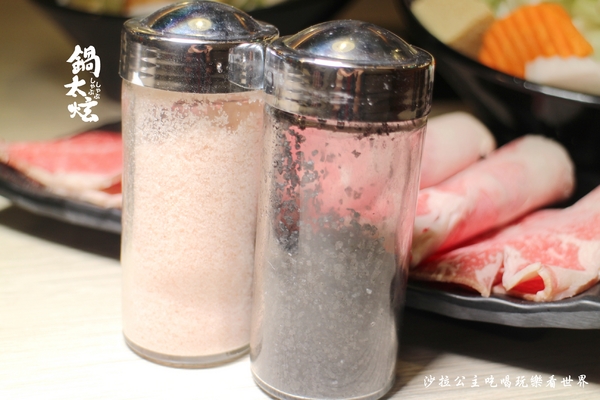 鍋太炫:後山埤蝶豆花火鍋『鍋太炫』近五分埔/白飯、麵、冬粉無限供應