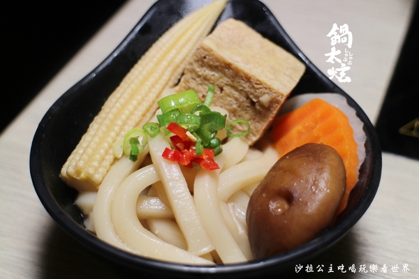 鍋太炫:後山埤蝶豆花火鍋『鍋太炫』近五分埔/白飯、麵、冬粉無限供應