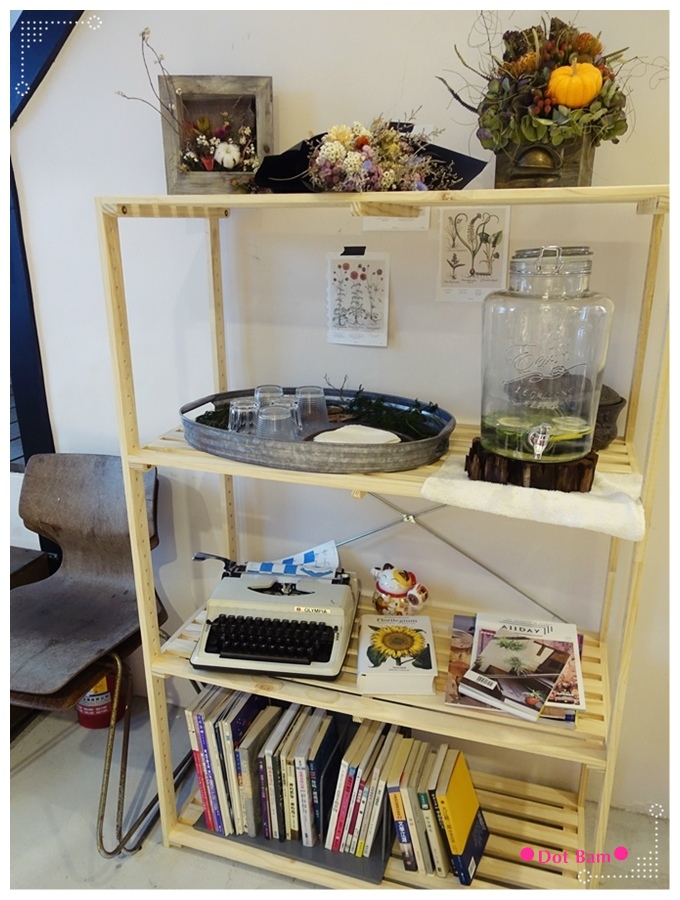 ​​黑鳶 水 紙巾.JPG