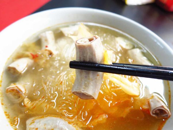 【蘆洲美食】小邱豬腸冬粉-不油不膩的豬腸冬粉
