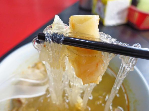 【蘆洲美食】小邱豬腸冬粉-不油不膩的豬腸冬粉