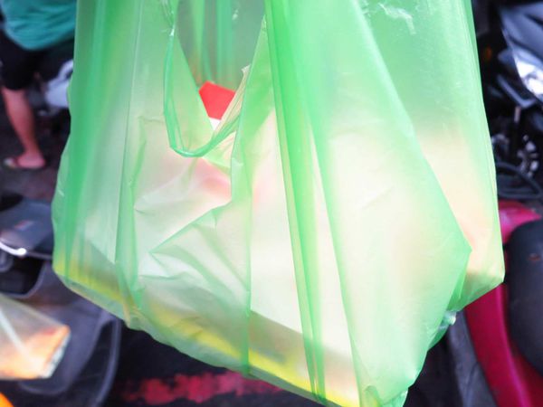 【蘆洲美食】現炸水晶排骨-現炸雞腿便當