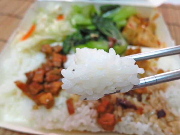 【蘆洲美食】現炸水晶排骨-現炸雞腿便當