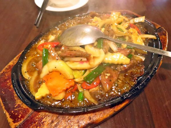 【台北美食】米粉伯鯕魚米粉-40年的美味米粉湯