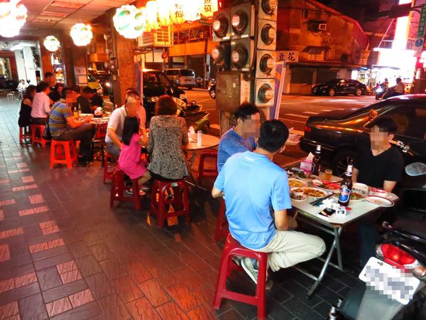 【台北美食】米粉伯鯕魚米粉-40年的美味米粉湯