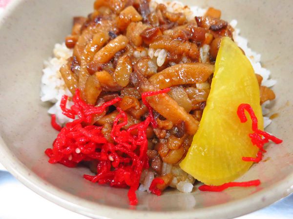 【台北】大鼎豬血湯-甜而不膩的美味魯肉飯