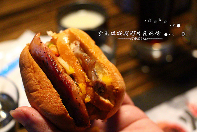 火地島：[台中♥西區]火地島。阿根廷慢火料理。炭烤風味-牛排.豬排.雞排(愛評體驗團)