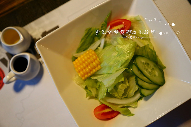 火地島：[台中♥西區]火地島。阿根廷慢火料理。炭烤風味-牛排.豬排.雞排(愛評體驗團)