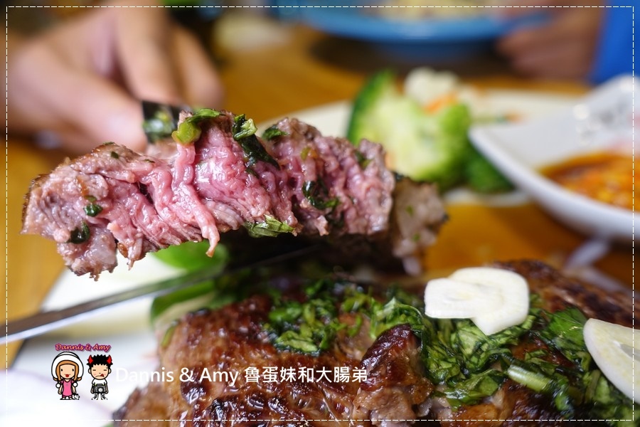 20161202《新竹南寮美食》失落沙洲主題餐廳-鎖住肉汁的窯烤牛排x脆皮德國豬腳ｘ彩虹冰沙︱近南寮漁港17公里海岸線（附影片） (19).jpg