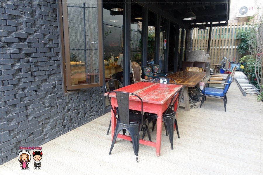 20161202《新竹南寮美食》失落沙洲主題餐廳-鎖住肉汁的窯烤牛排x脆皮德國豬腳ｘ彩虹冰沙︱近南寮漁港17公里海岸線（附影片） (33).jpg