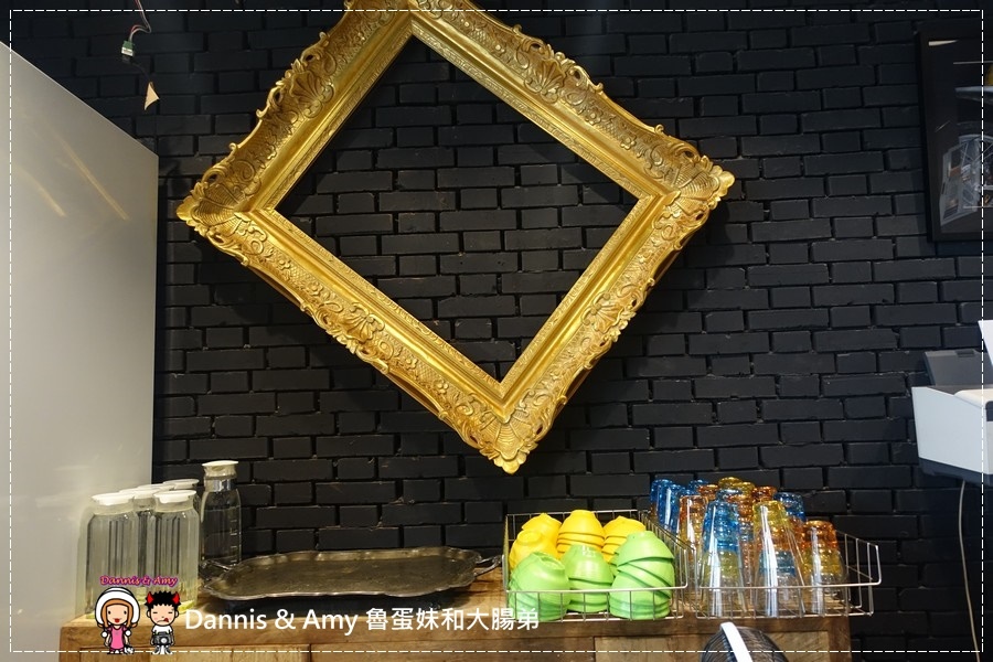 20161202《新竹南寮美食》失落沙洲主題餐廳-鎖住肉汁的窯烤牛排x脆皮德國豬腳ｘ彩虹冰沙︱近南寮漁港17公里海岸線（附影片） (44).jpg