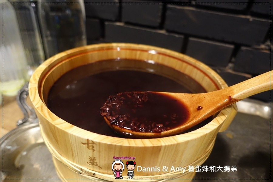 20161202《新竹南寮美食》失落沙洲主題餐廳-鎖住肉汁的窯烤牛排x脆皮德國豬腳ｘ彩虹冰沙︱近南寮漁港17公里海岸線（附影片） (37).jpg