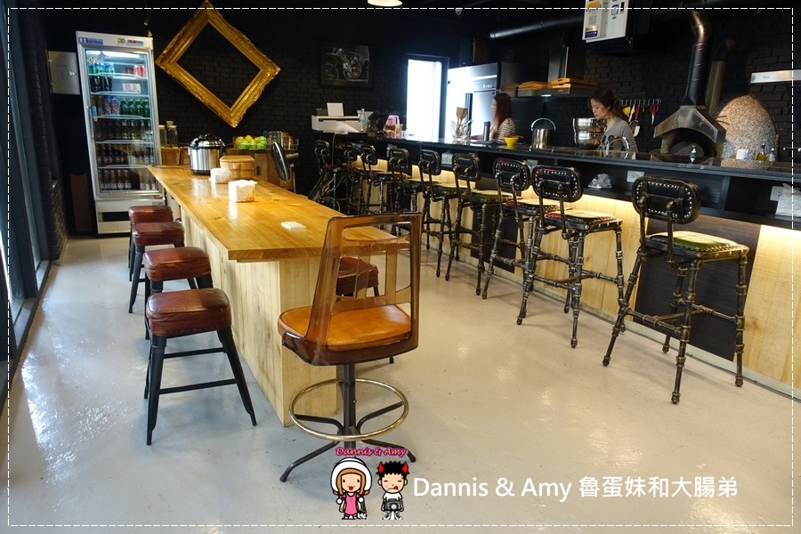 20161202《新竹南寮美食》失落沙洲主題餐廳-鎖住肉汁的窯烤牛排x脆皮德國豬腳ｘ彩虹冰沙︱近南寮漁港17公里海岸線（附影片） (49).jpg