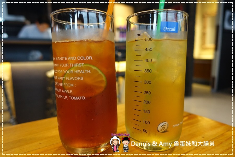 20161202《新竹南寮美食》失落沙洲主題餐廳-鎖住肉汁的窯烤牛排x脆皮德國豬腳ｘ彩虹冰沙︱近南寮漁港17公里海岸線（附影片） (15).jpg