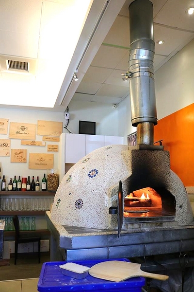 來我家吃披薩手工窯烤專賣店：【桃園美食】『來我家吃披薩手工窯烤專賣店』豆鼓臭豆腐、堅果榴槤、三杯青醬筊白筍~台灣味小吃也能變成披薩