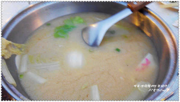 體育館碳烤:「嘉義美食」 體育館碳烤吃快炒.還有老闆推薦-私房版壽司