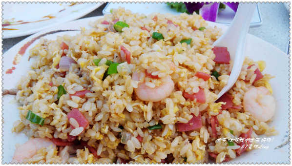 體育館碳烤:「嘉義美食」 體育館碳烤吃快炒.還有老闆推薦-私房版壽司