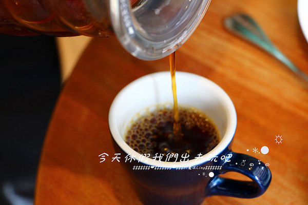 waka caf'e：[台中♥南屯區 ] waka caf'e小農咖啡。『愛評體驗團』。小農單品精選-藝伎咖啡手工現煮。