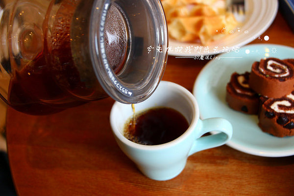 waka caf'e：[台中♥南屯區 ] waka caf'e小農咖啡。『愛評體驗團』。小農單品精選-藝伎咖啡手工現煮。