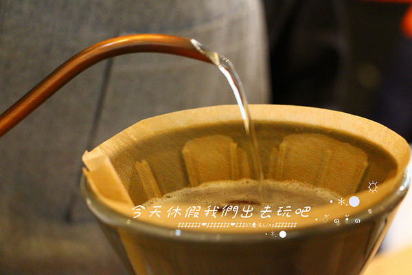 waka caf'e：[台中♥南屯區 ] waka caf'e小農咖啡。『愛評體驗團』。小農單品精選-藝伎咖啡手工現煮。