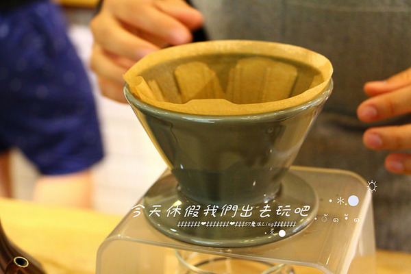 waka caf'e：[台中♥南屯區 ] waka caf'e小農咖啡。『愛評體驗團』。小農單品精選-藝伎咖啡手工現煮。