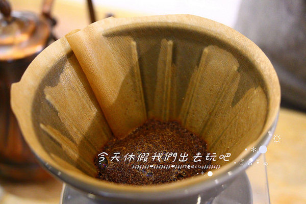 waka caf'e：[台中♥南屯區 ] waka caf'e小農咖啡。『愛評體驗團』。小農單品精選-藝伎咖啡手工現煮。