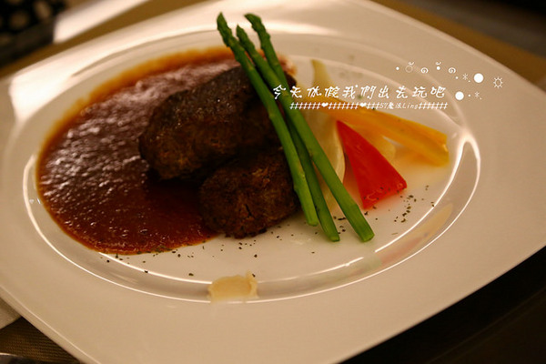 東方喜悅：[台中♥南屯區]東方喜悅。愛評體驗團(精緻蔬食無菜單料理)。讓吃素變得豐富起來