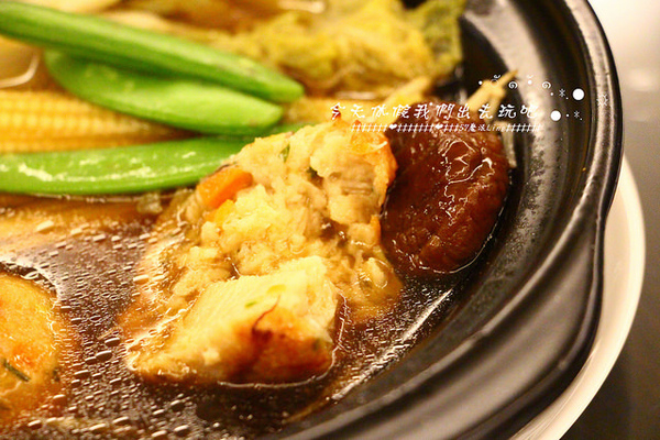 東方喜悅：[台中♥南屯區]東方喜悅。愛評體驗團(精緻蔬食無菜單料理)。讓吃素變得豐富起來