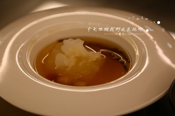 東方喜悅：[台中♥南屯區]東方喜悅。愛評體驗團(精緻蔬食無菜單料理)。讓吃素變得豐富起來