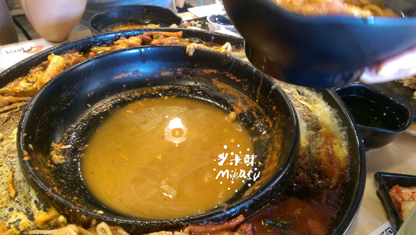 OMAYA春川炒雞(高雄七賢店):【高雄/食﹡新興】人氣韓式料理.辛普森湯一鍋三吃.OMAYA春川炒雞(高雄七賢店)